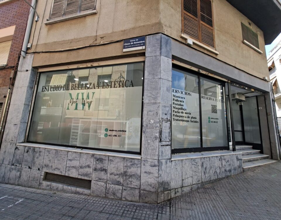 Façana de l’estudi de bellesa Mai Way a Viladecans